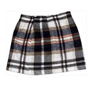 Neutral Plaid Mini Skirt with Subtle Coral Accents